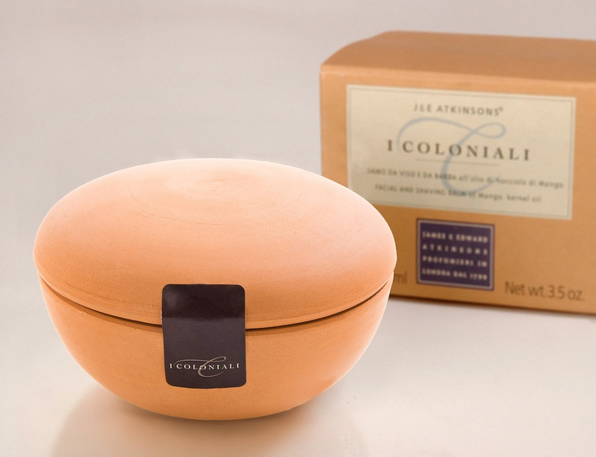 Mydło J&E Atkinsons I Coloniali Shaving Cream Mango sprzedawane jest w ładnym terakotowym tyglu