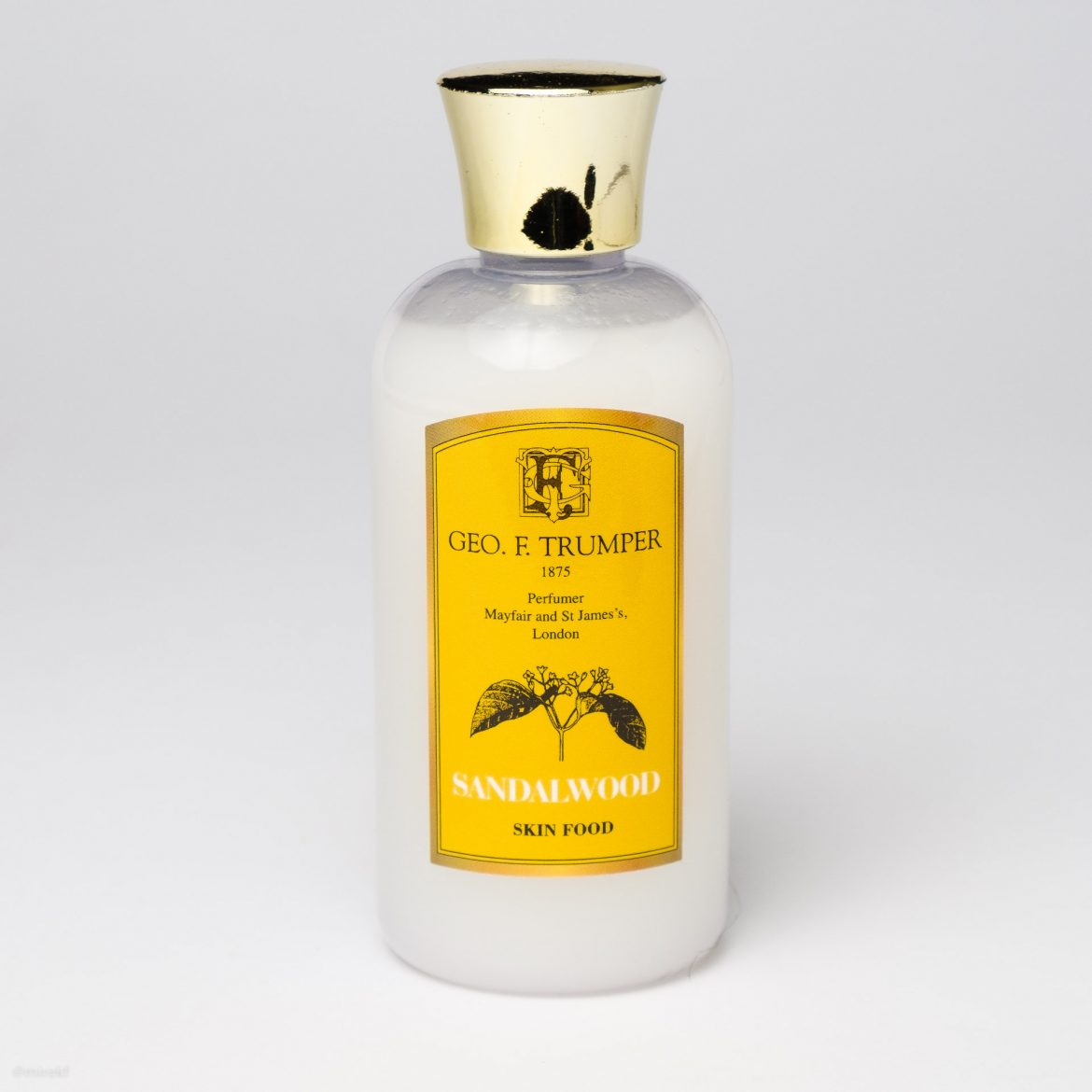 Opakowanie balsamu po goleniu Geo. F. Trumper Sandalwood Skin Food