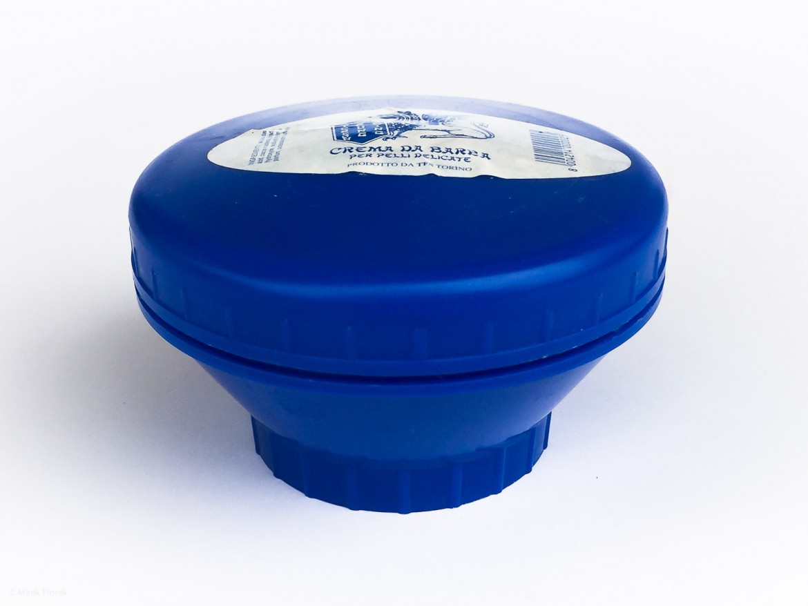 Opakowanie mydła do golenia Tcheon Fung Sing Ciotola Blu Crema di Barba (Blue Jar) Shaving Soap