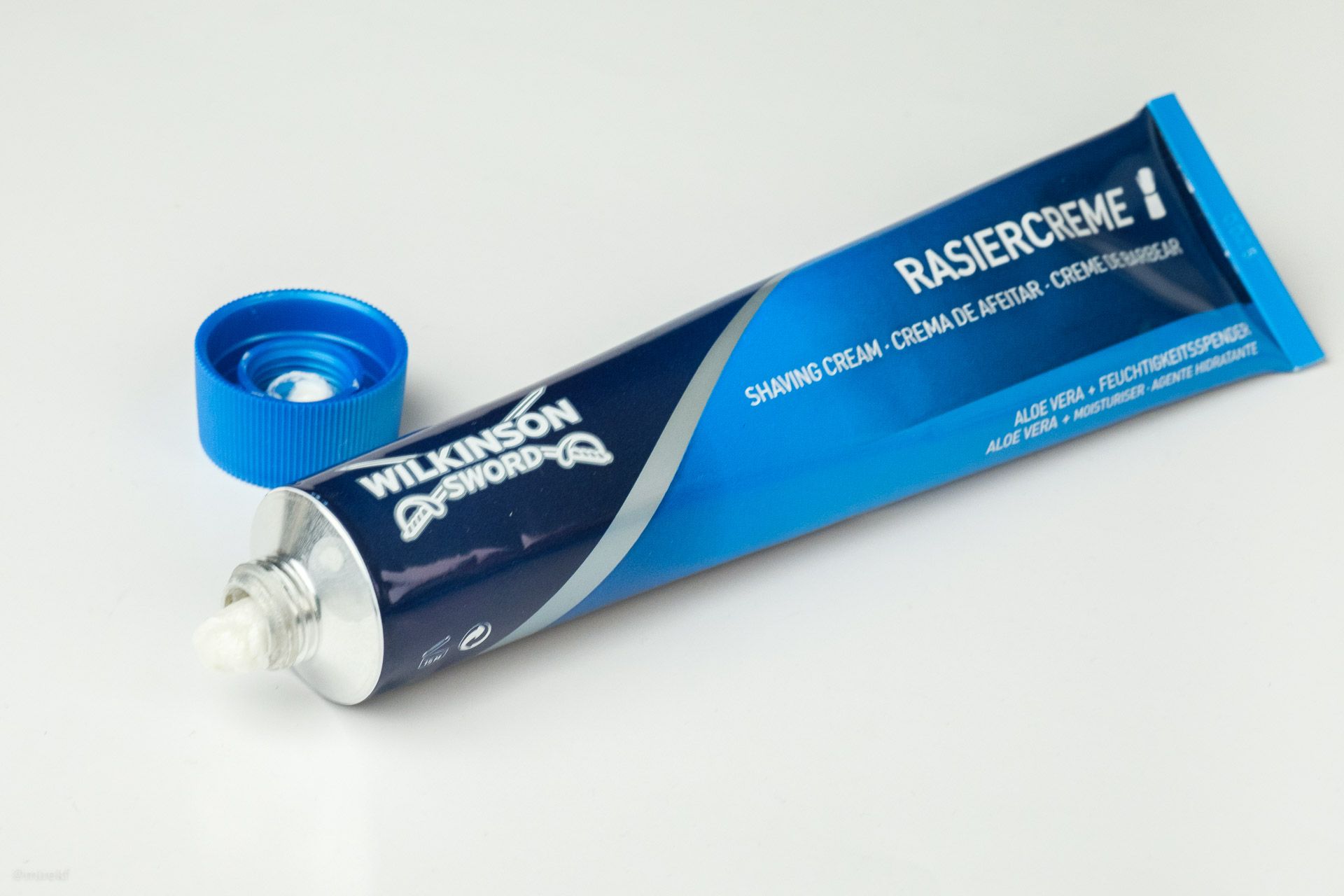 Krem do golenia Wilkinson Sword Rasiercreme (Shaving Cream)